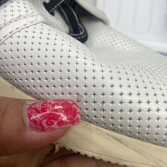 Naturalizer Perforated White Leather‎ Sneakers size 12 M - Picture 8 of 9